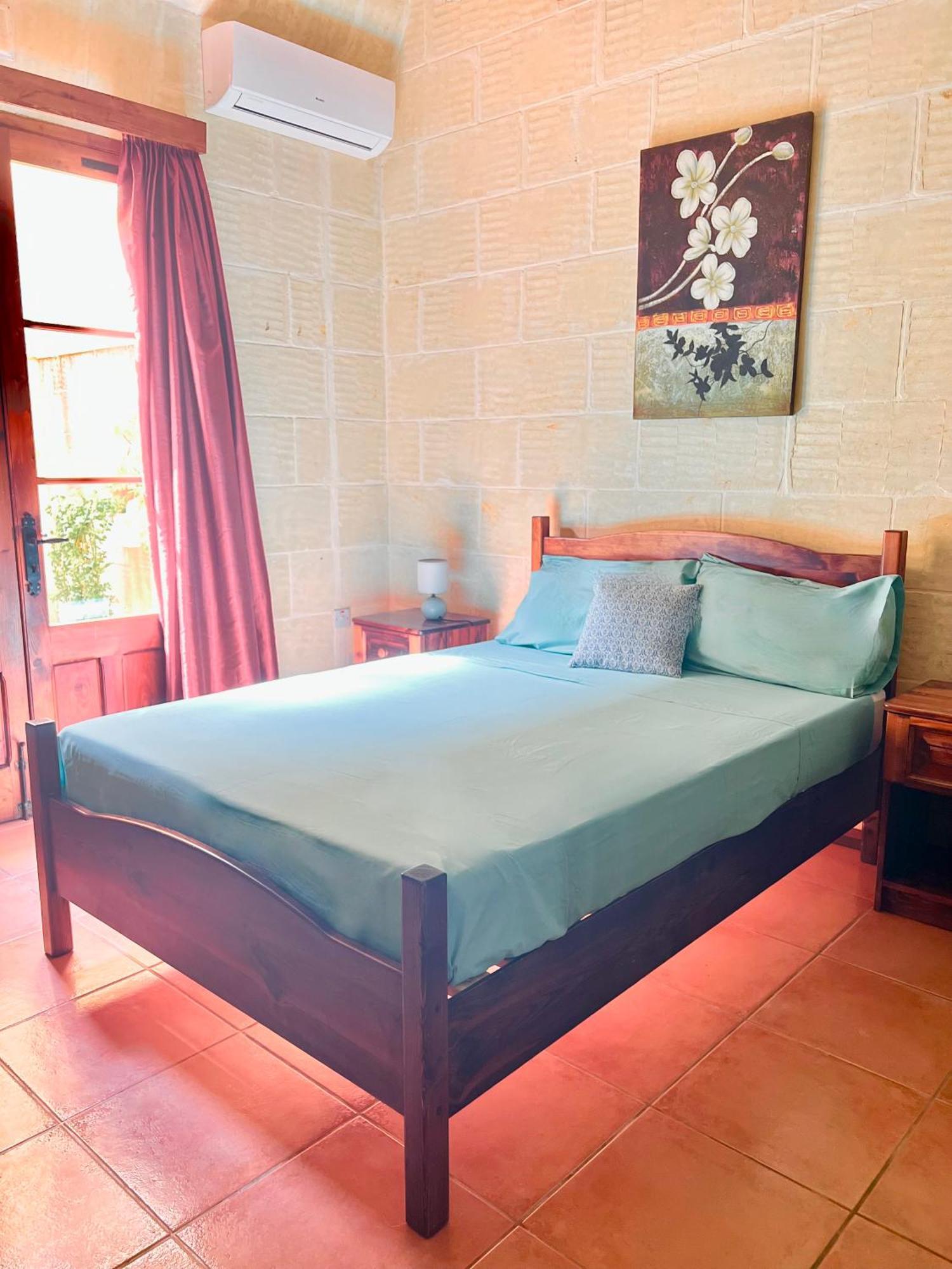 Għarb Grotto'S Paradise B&B الغرفة الصورة